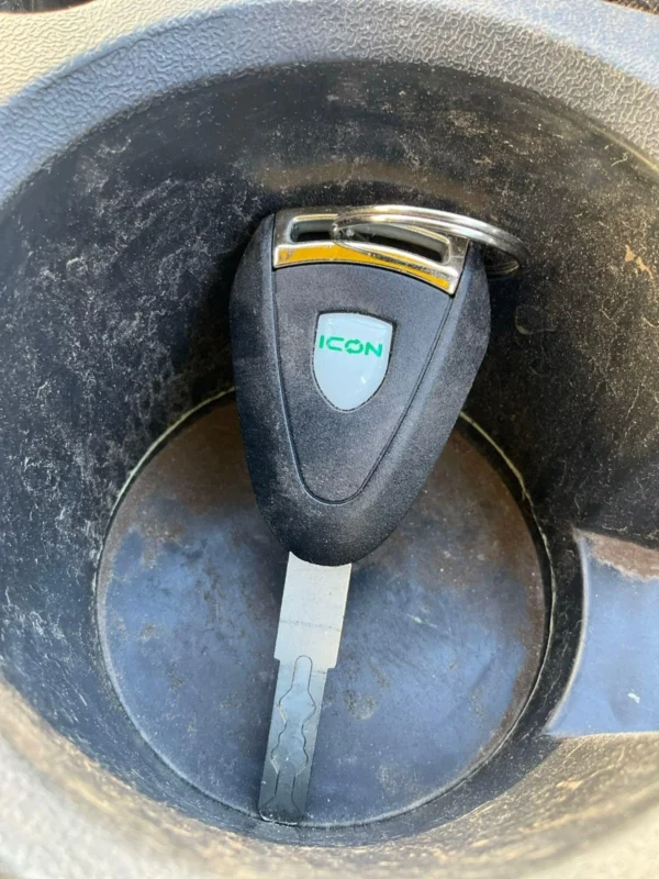 2024 ICON i40 Electric Golf Cart - Image 7