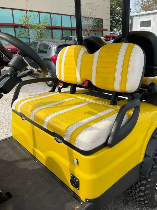 2024 ICON i40 Electric Golf Cart - Image 4