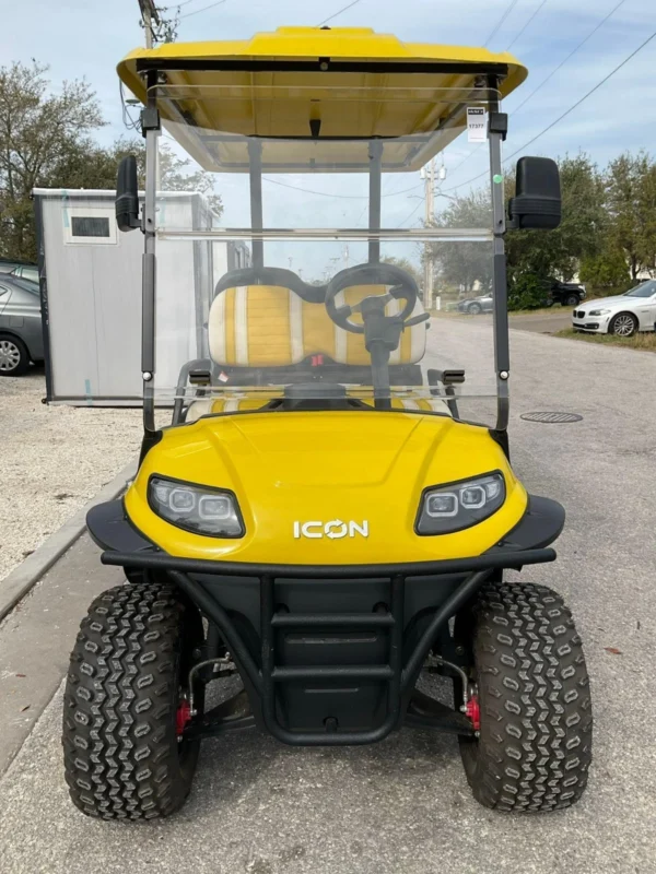 2024 ICON i40 Electric Golf Cart - Image 3