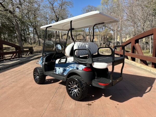 2024 Club Car Onward Electric Golf Cart - Image 7